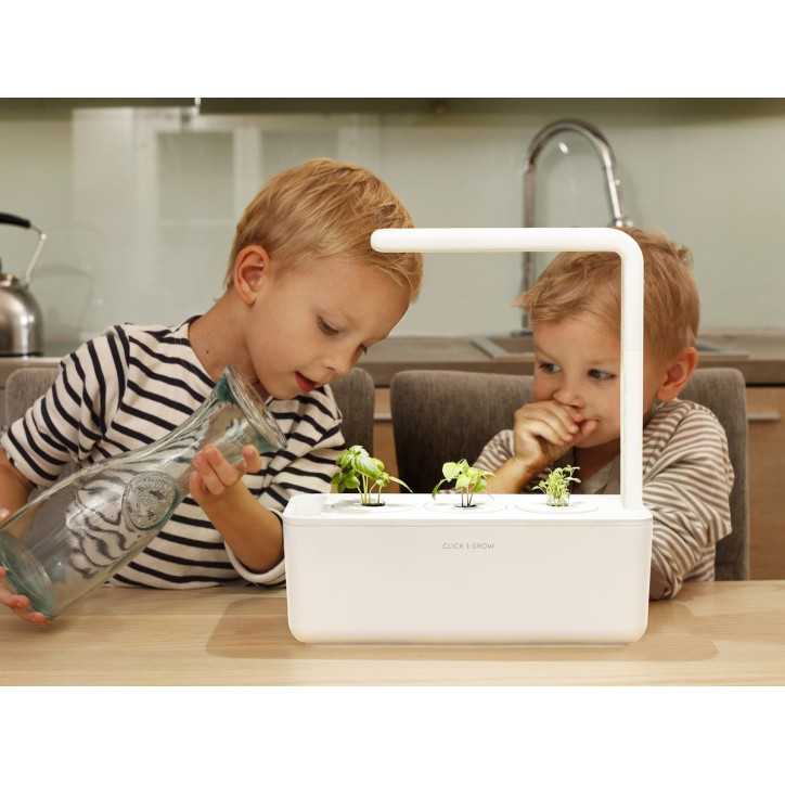 Click & Grow Smart Garden 3: Cultivez Facilement Herbes et Légumes Frais Chez Vous!