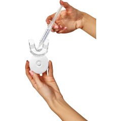 AuraGlow Deluxe Home, the teeth whitening system