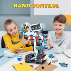 OKK, the interactive block robot