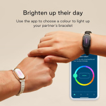Stay Connected: BOND TOUCH 4 Smart Bracelet for Long-Distance Couples