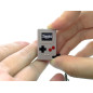 Thumby Gris : Mini Console Rétro Programmable - Votre Porte-Clés Geek Ultime !