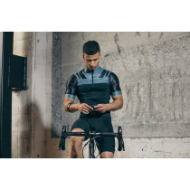 Wahoo TICKR FIT Heart Rate Armband: Accurate Bluetooth/ANT+ for Fitness Tracking