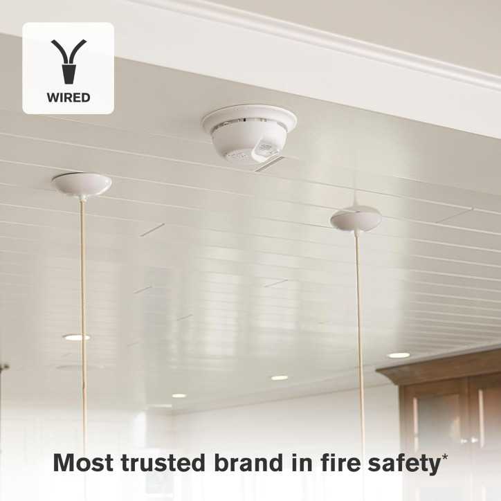 Détecteur de fumée First Alert SMI100-AC câblé avec batterie de secours, pack de 1 unité Détecteur de fumée First Alert SMI100-AC câblé avec batterie de secours, pack de 1 unité