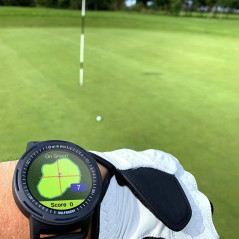GolfBuddy Aim W10, the long lasting GPS watch